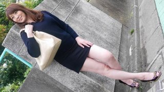 A Beautiful Mature Woman With Beautiful Legs And A Miniskirt Gets Picked Up And Creampied Twice!